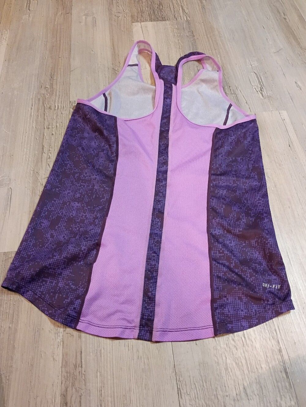 Nike - Picture 5 of 5